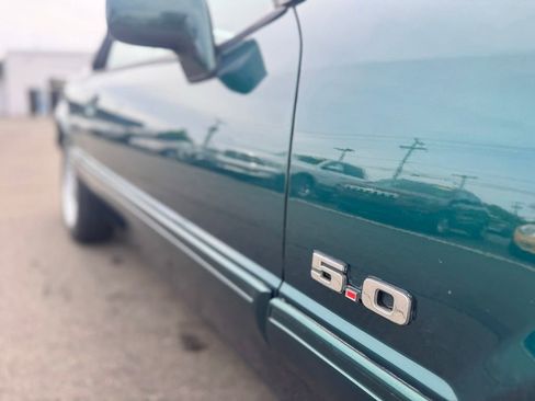 Used 1990 Ford Mustang LX RWD image 14