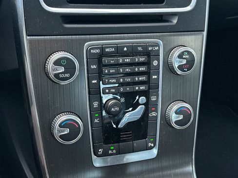 Used 2016 Volvo S60 T5 Premier image 18