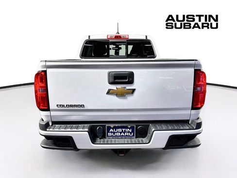 Used 2017 Chevrolet Colorado Z71 AWD/4WD image 6