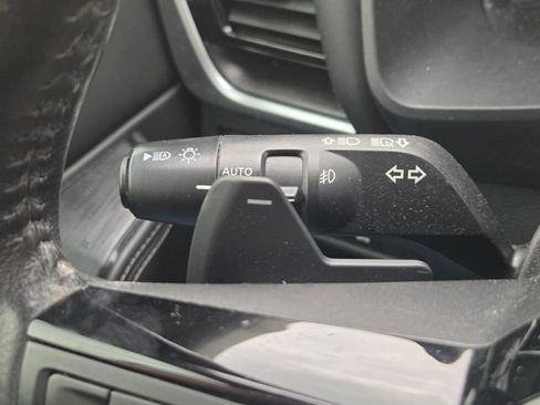 Used 2021 Nissan Rogue SL w/ Premium Package FWD image 40
