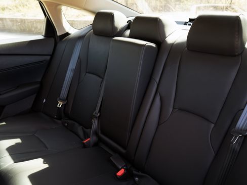 Used 2025 Honda Accord EX-L image 18