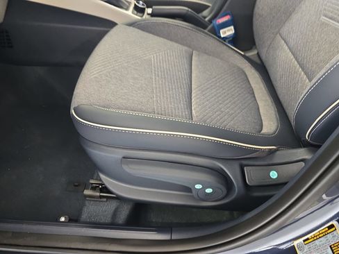 New 2026 Hyundai Venue SEL FWD image 28
