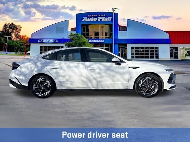 New 2026 Hyundai Sonata SEL AWD/4WD image 8