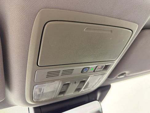 Used 2018 Honda Accord Touring image 26