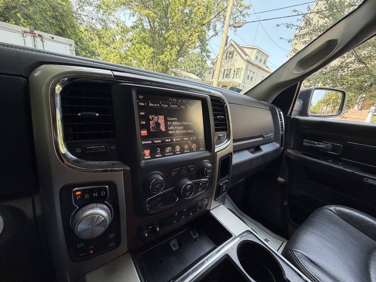 Used 2015 RAM 1500 Laramie w/ Convenience Group AWD/4WD image 12