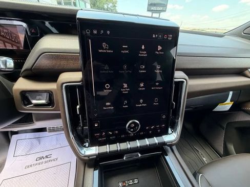 New 2026 GMC Yukon XL Denali Ultimate w/ LPO, Floor Liner Package AWD/4WD image 12