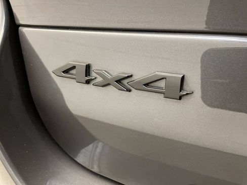 Certified 2025 Jeep Grand Cherokee L Altitude AWD/4WD image 8