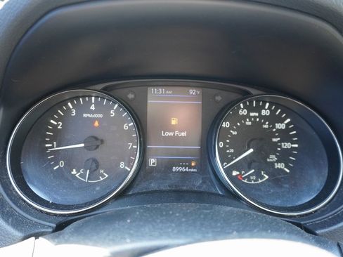 Used 2020 Nissan Rogue Sport SV w/ Technology Package image 10