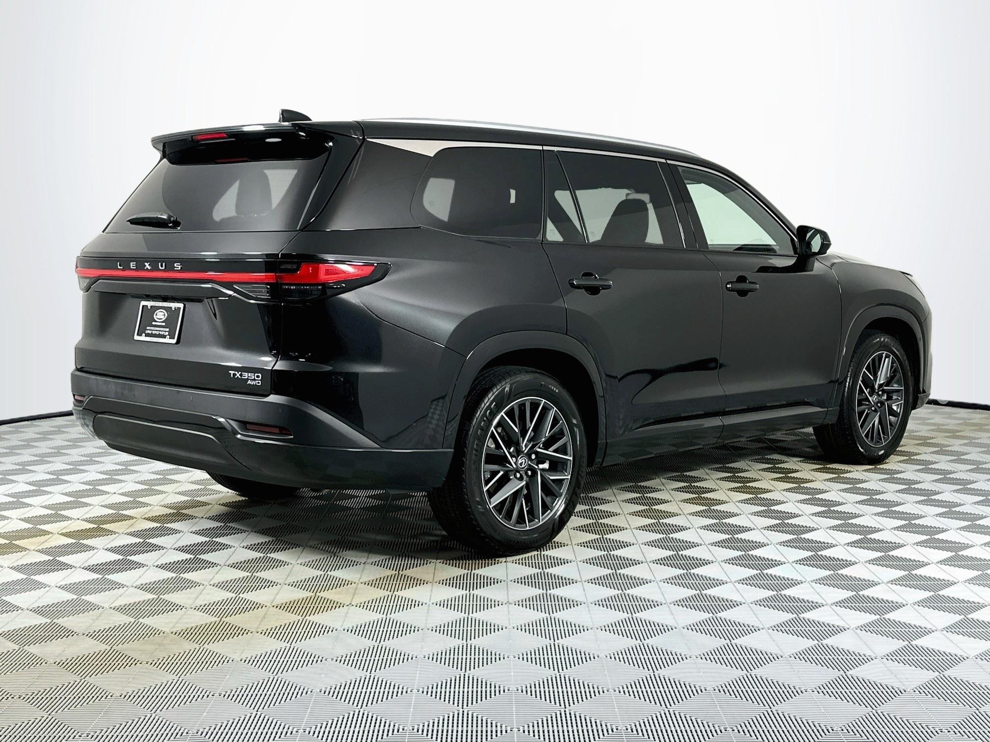 Used 2025 Lexus TX 350 AWD w/ Technology Package image 5