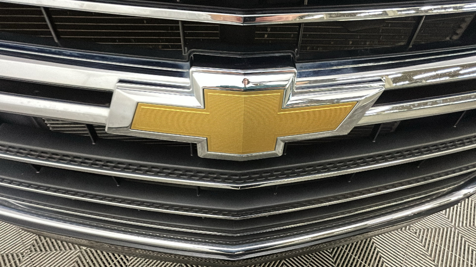 Used 2021 Chevrolet Traverse LT FWD image 9
