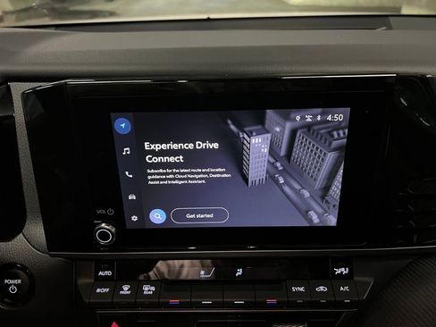 New 2026 Toyota Camry Hybrid FWD image 30