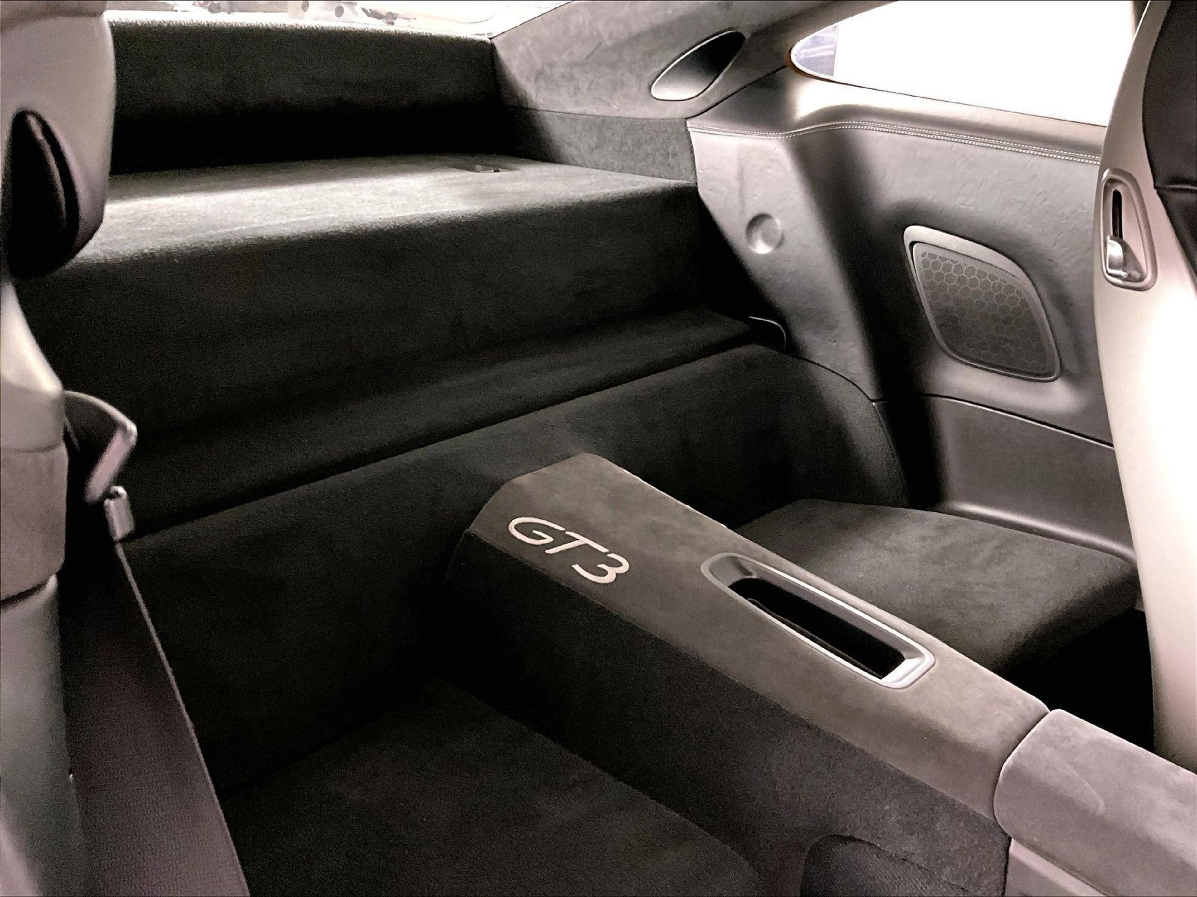 Certified 2014 Porsche 911 GT3 RWD image 23