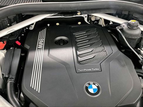 Used 2019 BMW X5 xDrive40i w/ Convenience Package AWD/4WD image 9