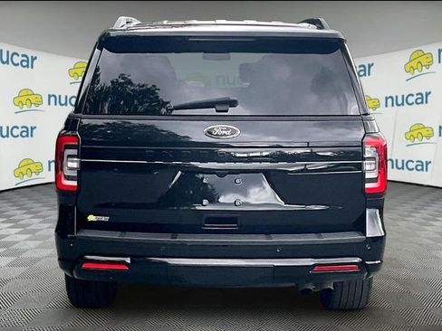 Used 2024 Ford Expedition Limited AWD/4WD image 4