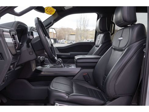 Used 2024 Ford F150 Platinum image 16