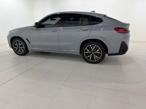 Certified 2024 BMW X4 xDrive30i w/ Premium Package AWD/4WD image 2