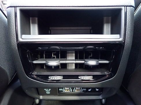 Certified 2025 Jeep Grand Cherokee Limited w/ Trailer Tow Package image 15