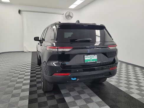 Used 2022 Jeep Grand Cherokee Trailhawk w/ Advanced Protech Group II AWD/4WD image 6