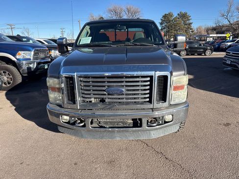 Used 2010 Ford F250 XLT image 2