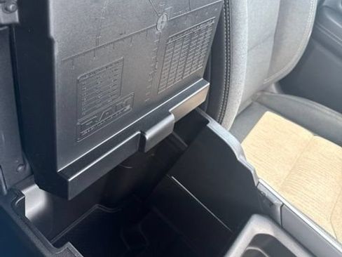 Used 2022 RAM 1500 Big Horn AWD/4WD image 33
