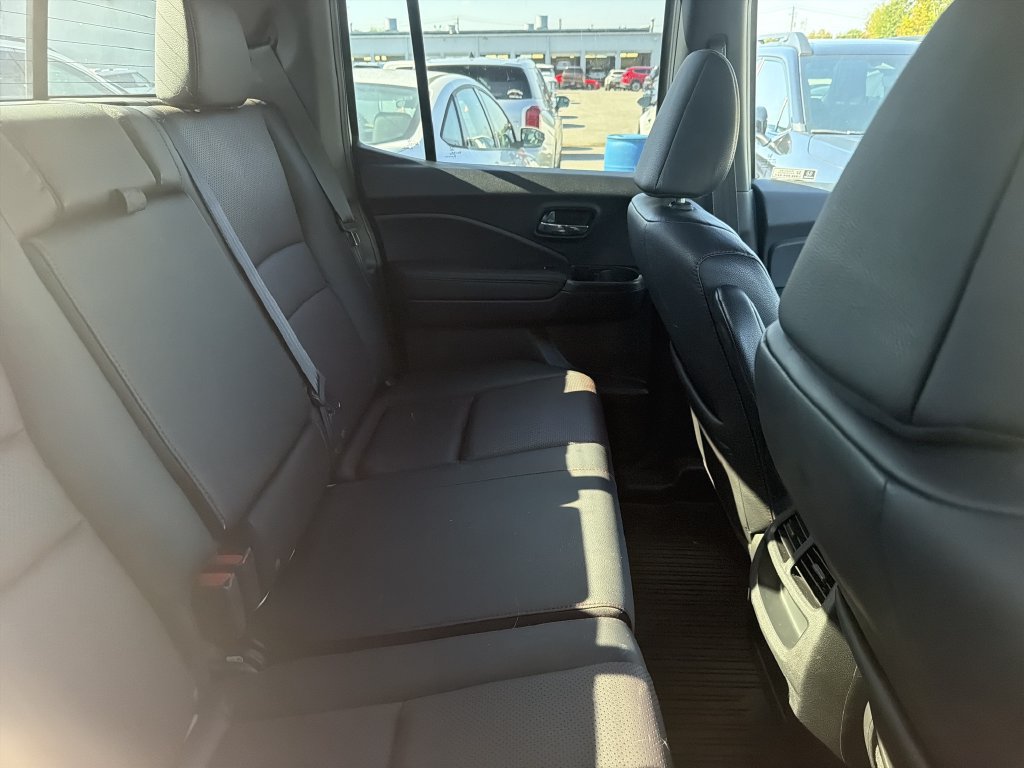 Used 2021 Honda Ridgeline Black Edition image 4