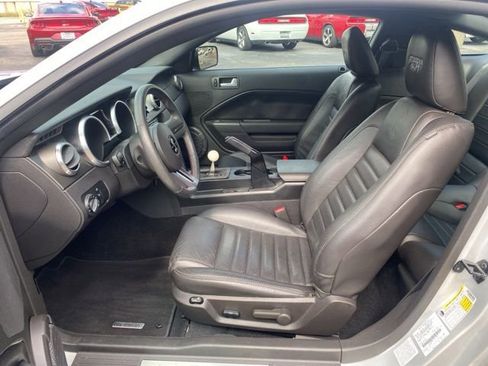 Used 2009 Ford Mustang Shelby GT500 RWD image 17