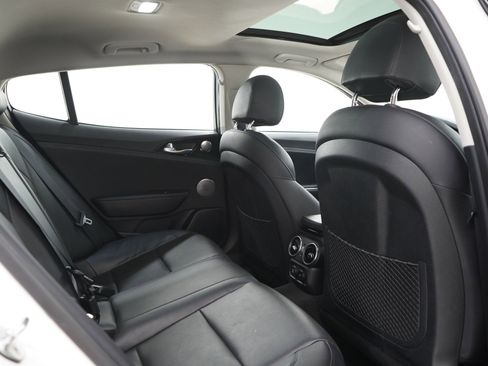 Used 2018 Kia Stinger Premium AWD/4WD image 12