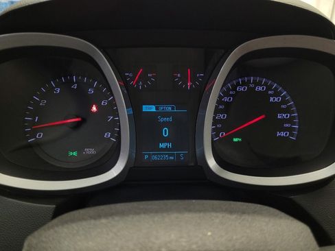 Used 2017 Chevrolet Equinox Premier w/ Enhanced Convenience Package image 23