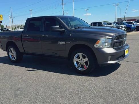 Used 2016 RAM 1500 Express AWD/4WD image 2