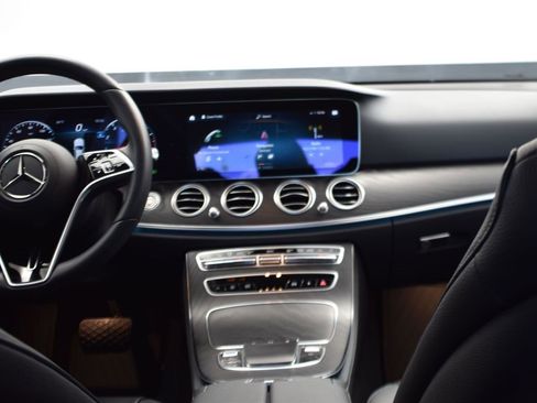 Used 2022 Mercedes-Benz E 350 Sedan image 19