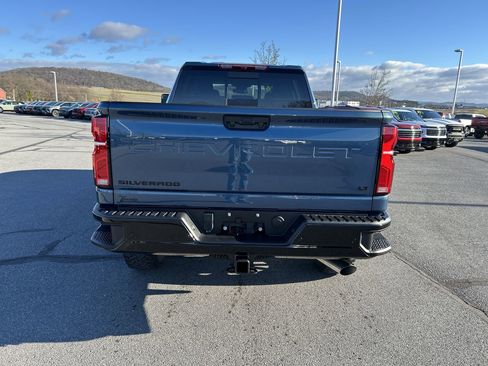 New 2026 Chevrolet Silverado 2500 LT w/ Trail Boss Package image 6