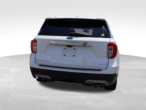 Used 2023 Ford Explorer Platinum AWD/4WD image 18