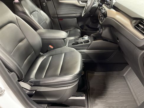 Used 2022 Ford Escape SEL w/ Technology Package image 13