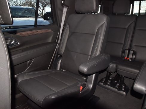 Used 2021 Chevrolet Tahoe Z71 w/ Rear Media and Nav Package image 21