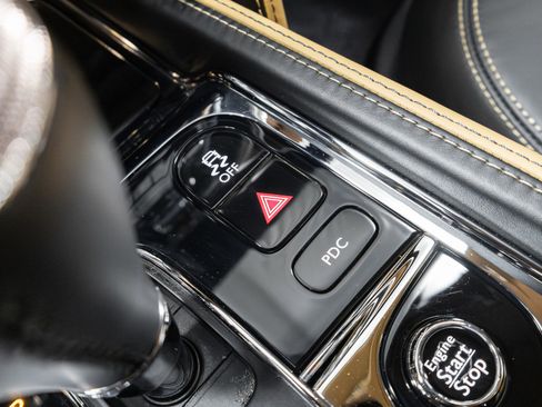 Used 2016 Bentley Mulsanne Speed image 84