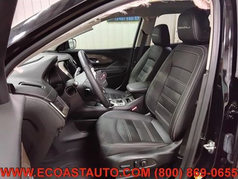 Used 2024 GMC Terrain Denali w/ Denali Premium Package AWD/4WD image 10