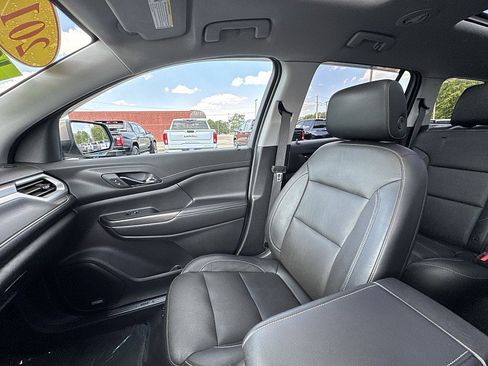 Certified 2019 GMC Acadia SLT image 28