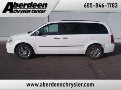 Used 2013 Chrysler Town & Country Touring-L w/ Driver Convenience Group