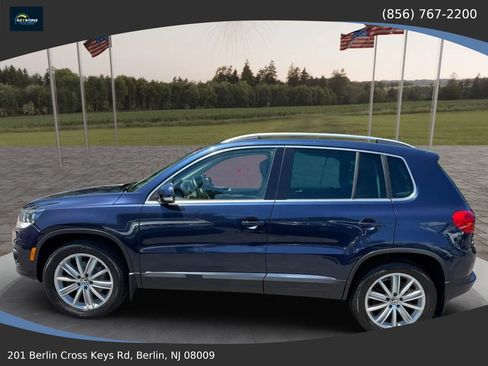 Used 2014 Volkswagen Tiguan SEL AWD/4WD image 2