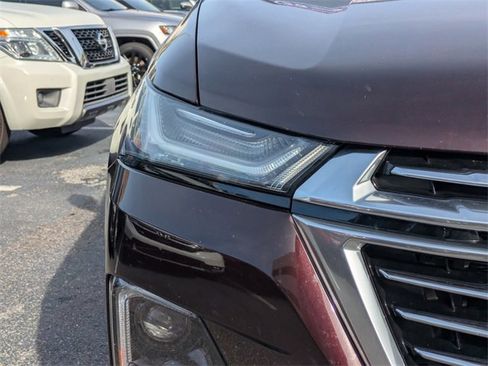 Used 2023 Chevrolet Traverse Premier image 8