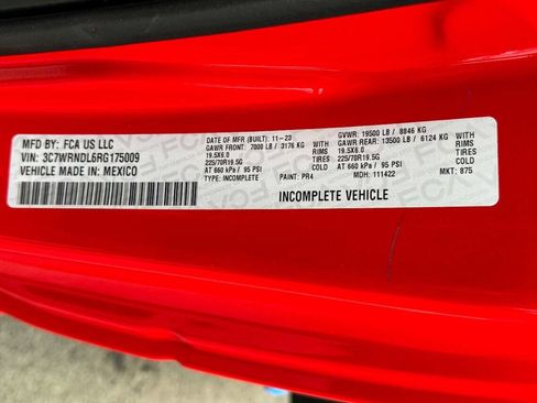 Used 2024 RAM 5500 SLT w/ Quick Order Package 2YG SLT image 17