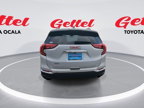 Used 2020 GMC Terrain SLT w/ Preferred Package image 7