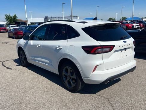 Used 2023 Ford Escape ST-Line w/ Tech Pack #1 FWD image 4