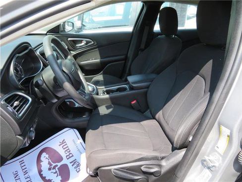 Used 2017 Chrysler 200 LX FWD image 19