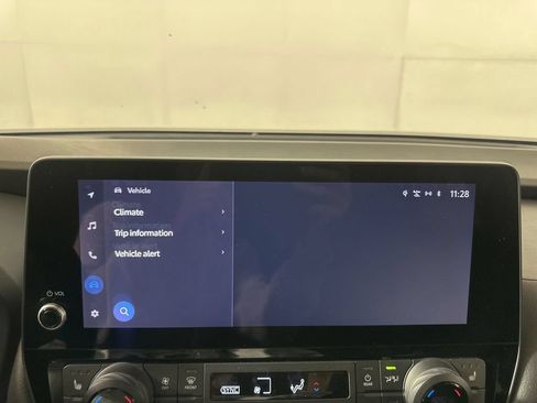 Used 2024 Toyota Grand Highlander AWD image 5