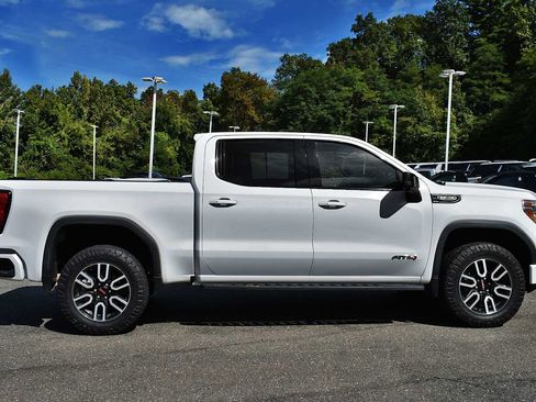 Used 2021 GMC Sierra 1500 AT4 w/ AT4 Premium Package image 6