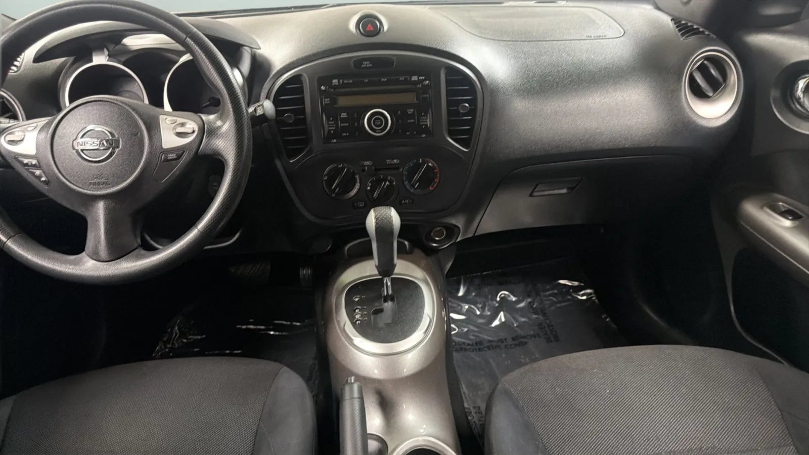 Used 2013 Nissan Juke S FWD image 14