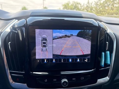 Used 2021 Chevrolet Traverse Premier w/ Redline Edition FWD image 22