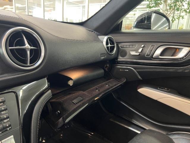 Used 2015 Mercedes-Benz SL 550 w/ White Arrow Edition image 29