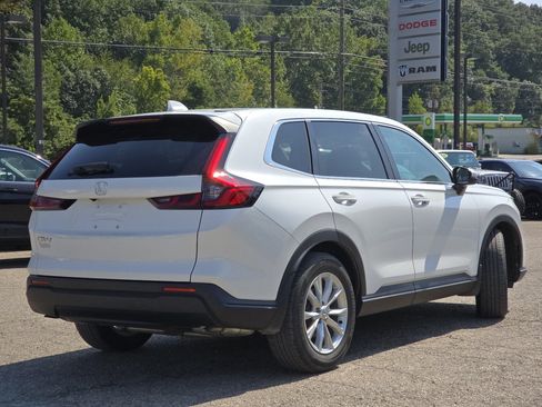 Used 2024 Honda CR-V EX image 18